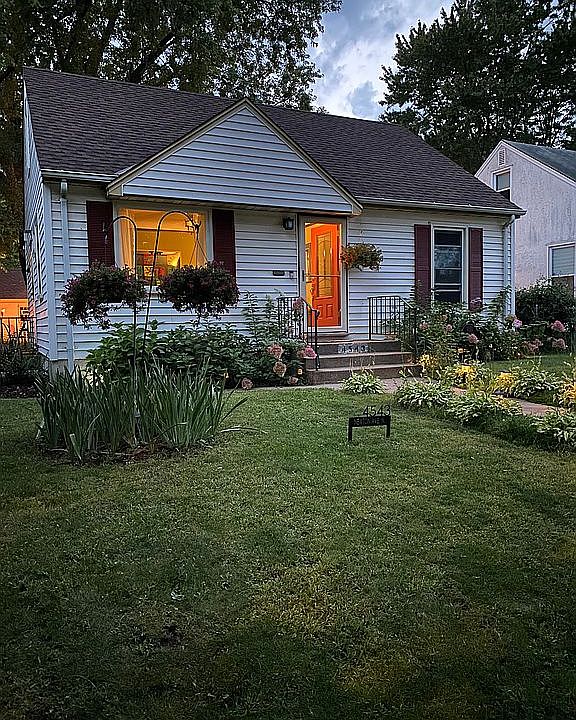1st image of 4543 Newton Ave N