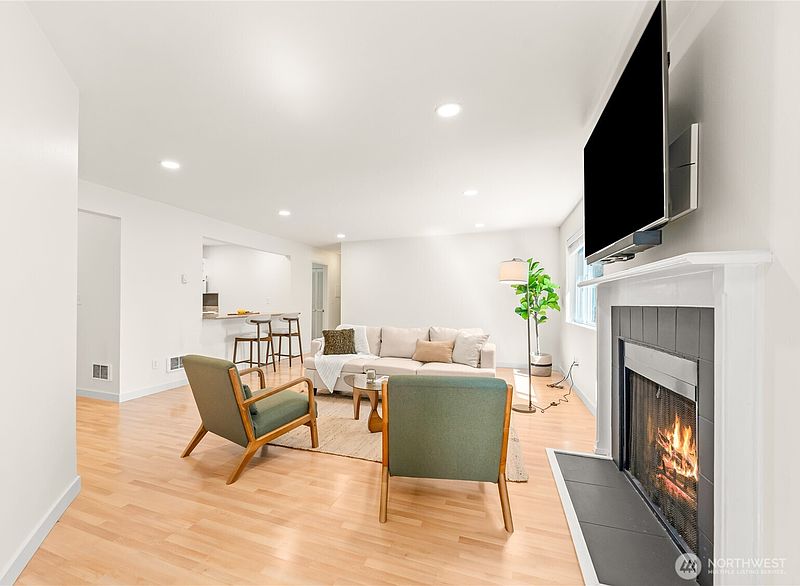 2nd image of 555 Prospect Street #1