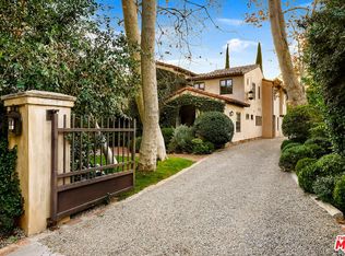 323 N Carmelina Ave, Los Angeles, CA 90049