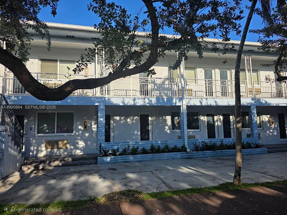 7155 Rue Notre Dame #9