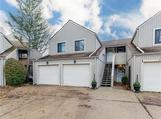 27 Landings Way #27, Avon Lake, OH 44012