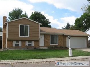 2353 Sunrise Dr, Longmont, CO 80501