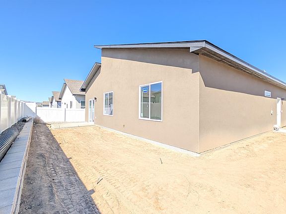 3rd image of 1660 Rusty Rivet Rd