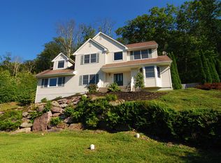 13 Forest Ridge Ter, Oak Ridge, NJ 07438