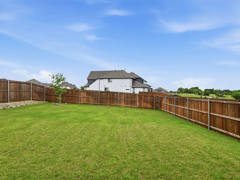 2275 Cliff Springs Dr — Photo 33