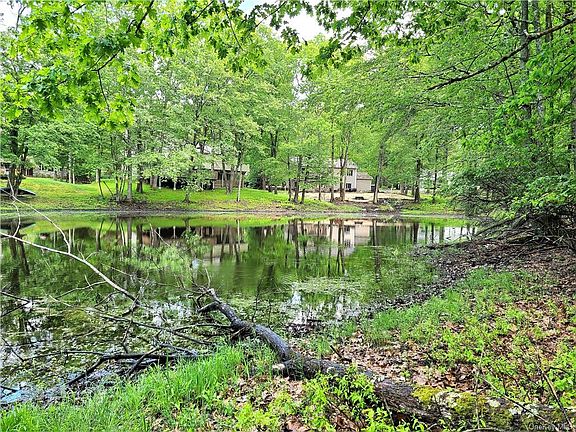 3rd image of Pond Ln