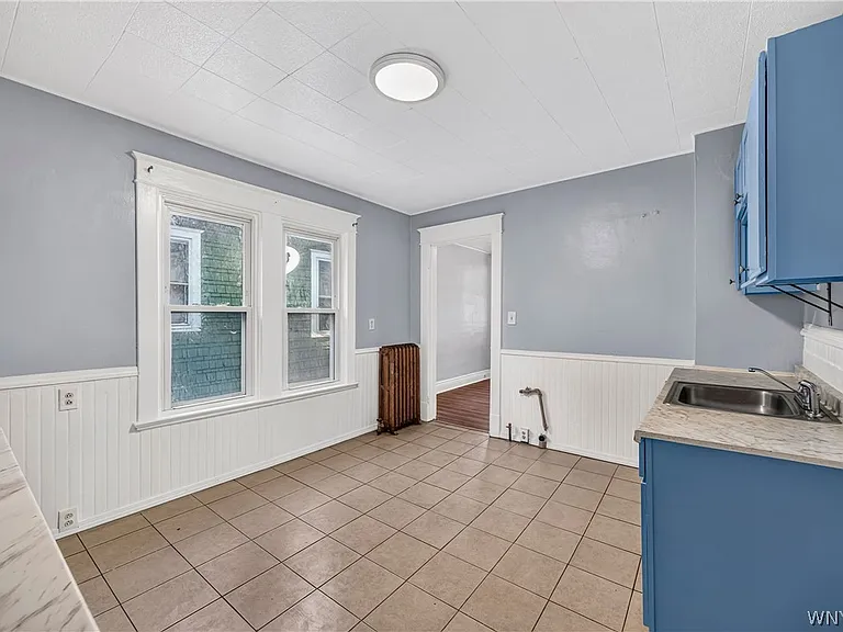 563 Humboldt Pkwy #UPPER — Photo 31