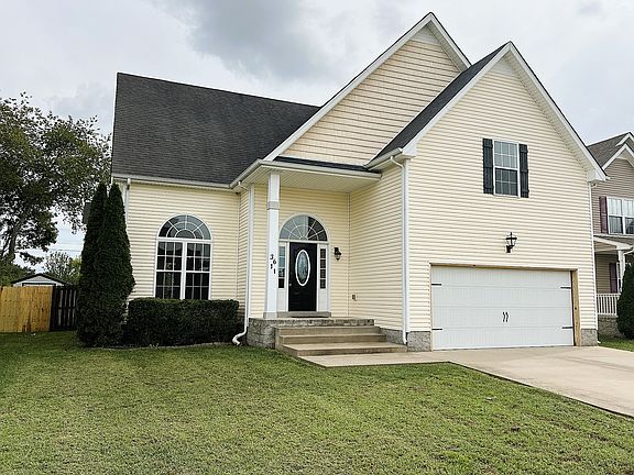 2nd image of 3611 Fox Tail Dr