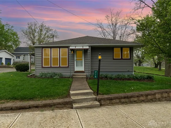 216 E Clay St, Lewisburg, OH 45338
