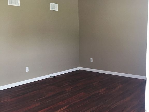 2nd image of 2708 Mary Ave