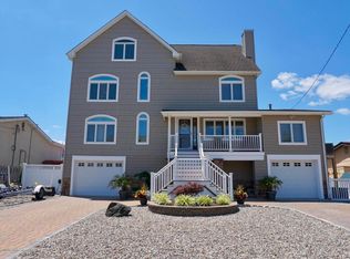1951 Pinta Ct, Toms River, NJ 08753