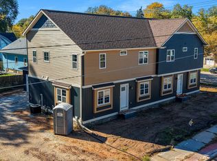 1308 E Walnut St, Green Bay, WI 54301