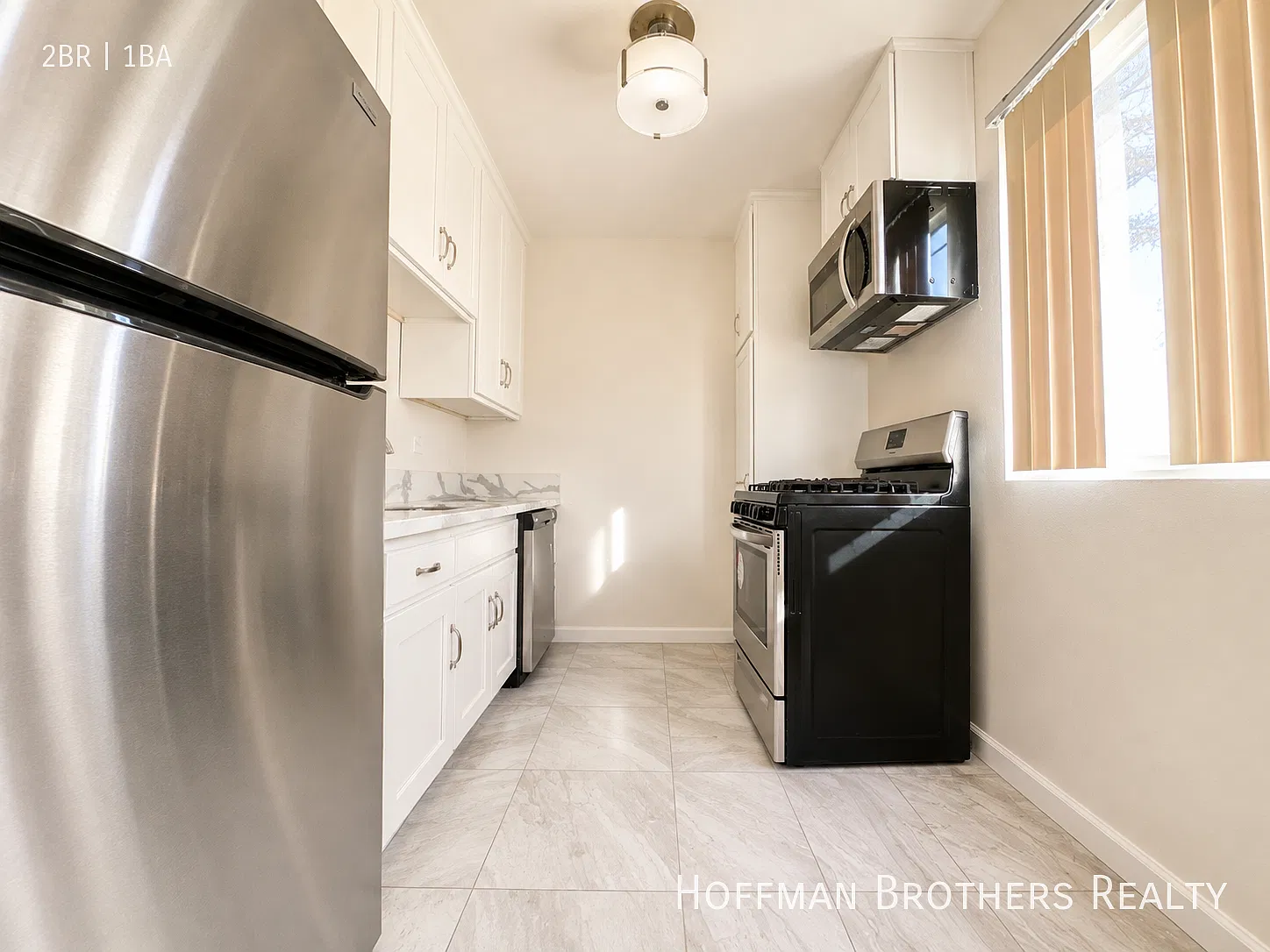 1,200 Off** Oversized 2BR with Granite Counters, Stainless Steel Appliances, High Ceilings & Park... — Photo 2