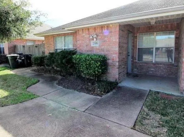 2308 Pheasant Ln, College Station, TX 77845