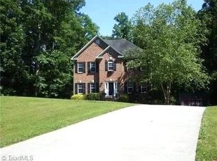 123 Cumberland Ct, Advance, NC 27006