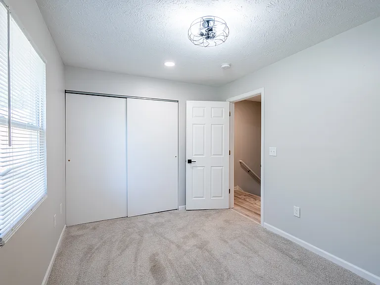 1315 S Senate Ave — Photo 11