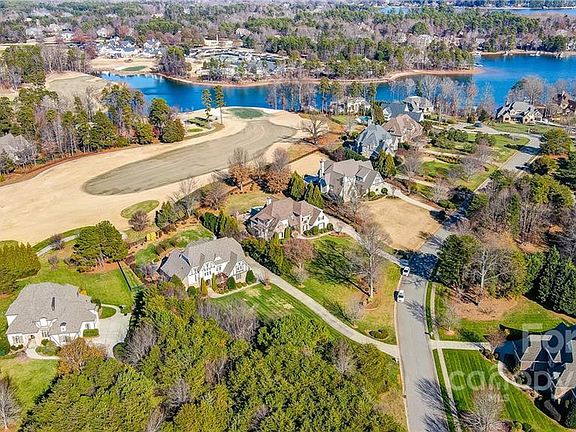 3rd image of 125 Milford Cir