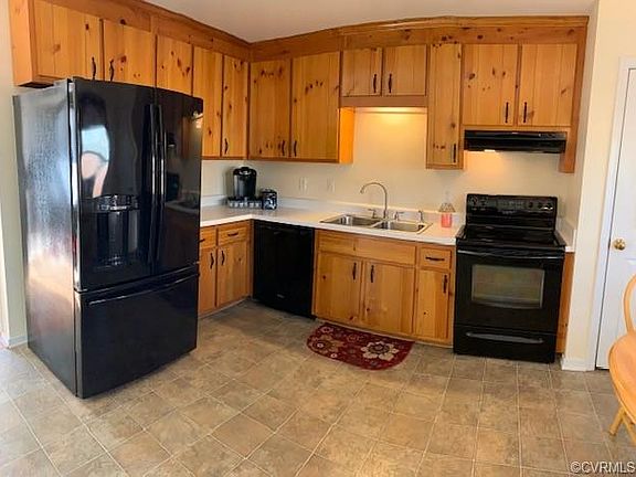 3rd image of 6166 Winding Hills Dr