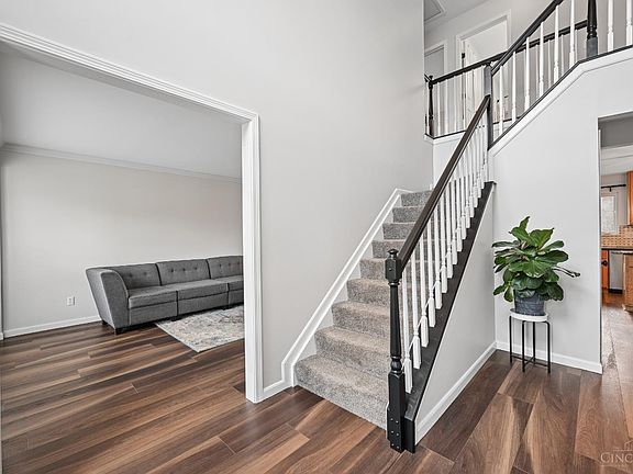 3rd image of 1161 Abbott Rd