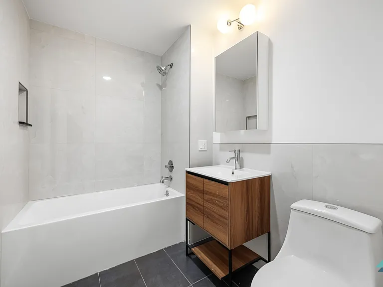 3510 Glenwood Rd #7G — Photo 11