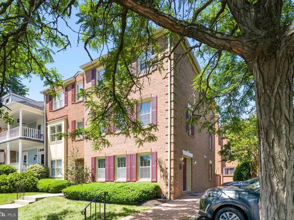 1188 N Vermont St, Arlington, VA 22201