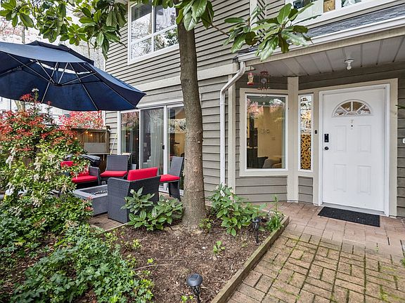 3rd image of 848 W 16th St #7