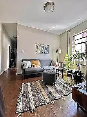 2nd image of 433 E 80th St APT 15