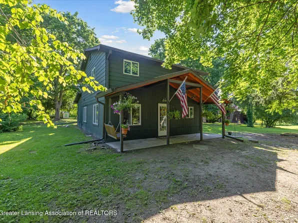 8301 S Dewitt Rd, Dewitt, MI 48820