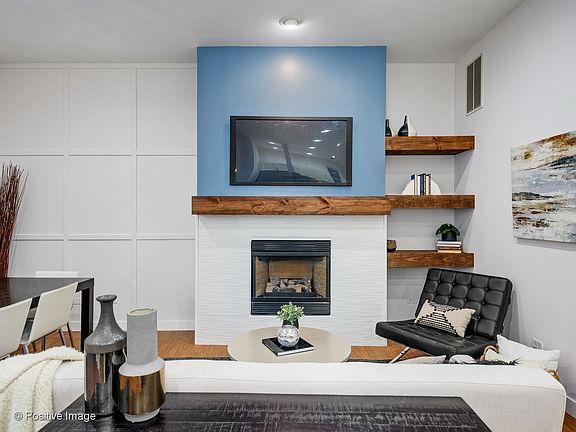 4th image of 621 W Barry Ave APT 103