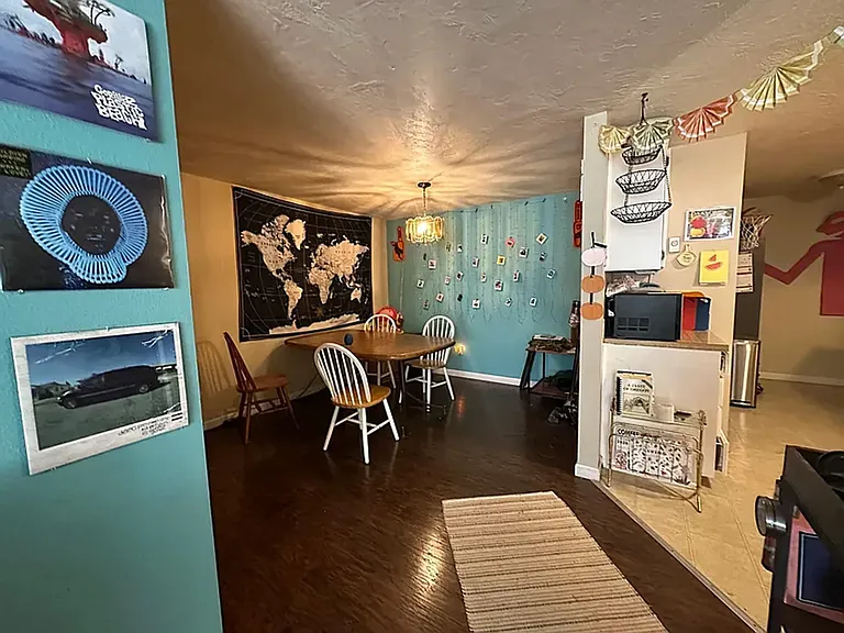 2042 NW Arthur Pl — Photo 5