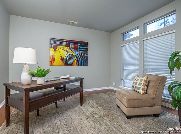4th image of 2367 Oak Pebble
