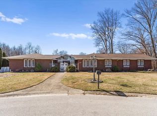 3707 Tanbark Dr, Swansea, IL