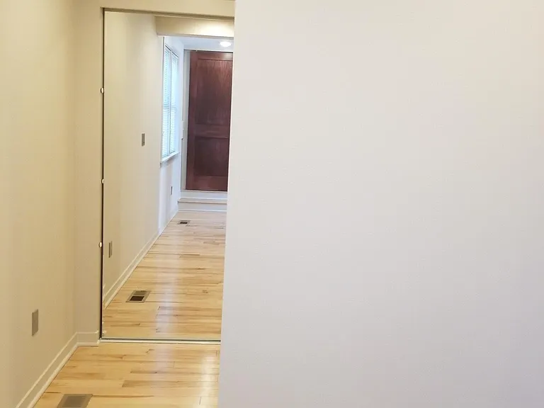 130 S Teller Ave — Photo 18