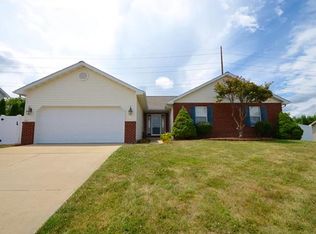 749 Cedar Mill Dr, Shiloh, IL 62221
