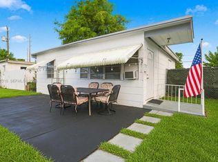 2118 Coolidge St, Hollywood, FL 33020