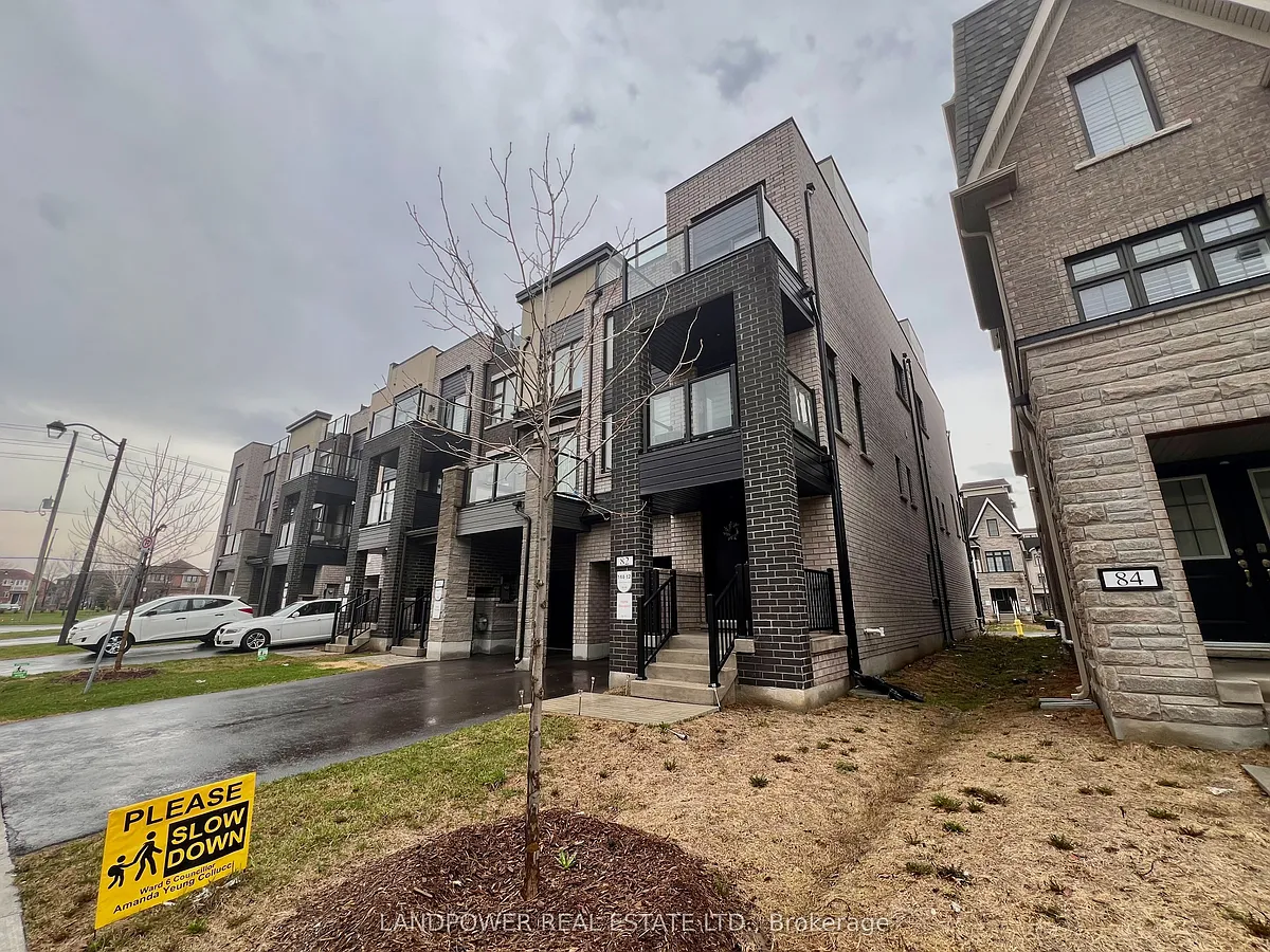Building Photo - 82 William Shearn Cres