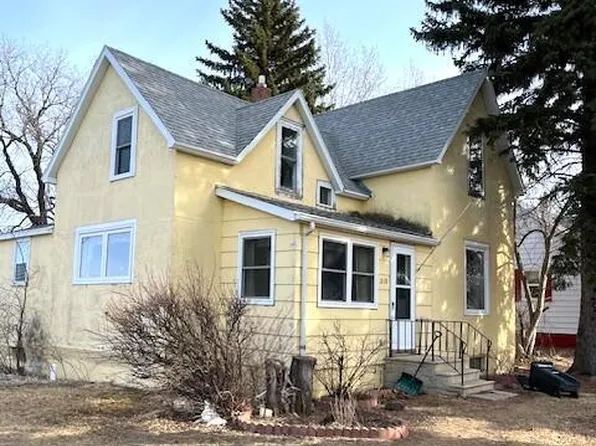 210 E 3rd Ave S, Cavalier, ND 58220