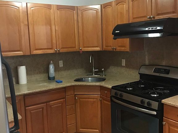 4th image of 16307 43rd Ave #2FL
