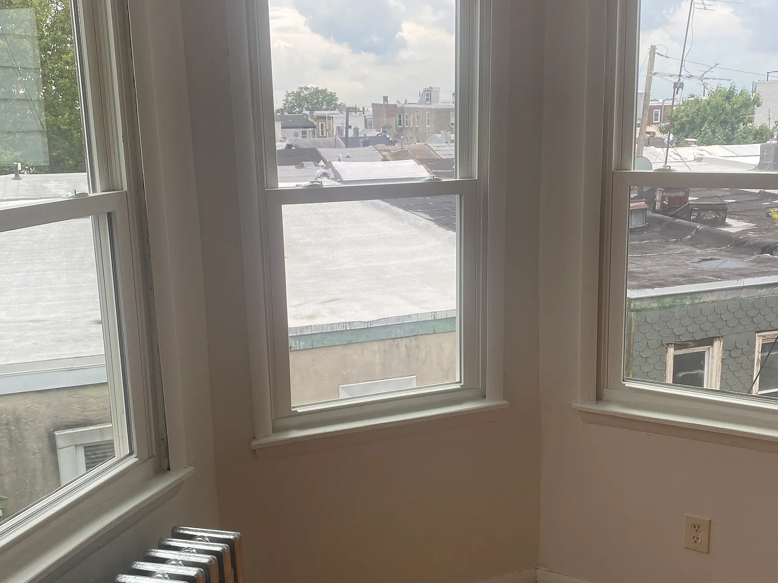 1 bed, 725 sqft, $1,300 — Photo 2