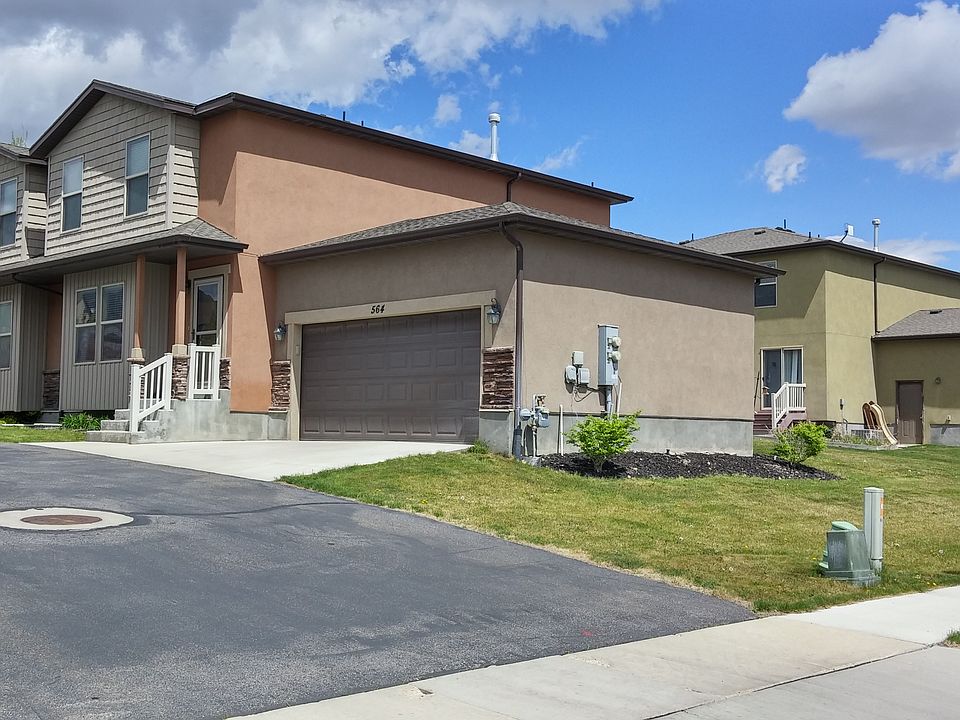 2nd image of 564 W Goldenrod Way