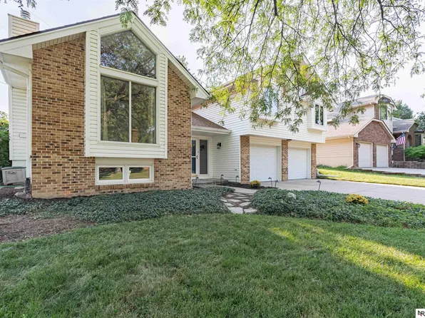 6405 S 95th St, Omaha, NE 68127