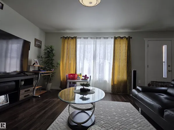 4706 47th St, Mayerthorpe, AB T0E 1N0