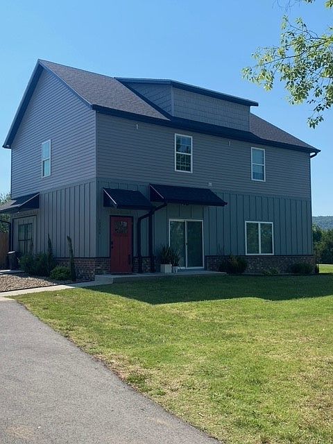2nd image of 12266 N Highway 170