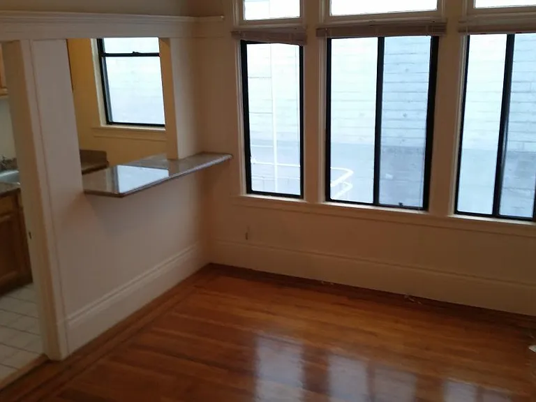 1385 Pine St #16 — Photo 2
