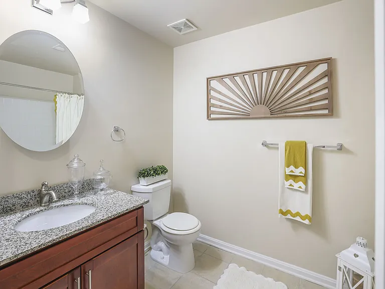 Stonehaven Apartments — Photo 16