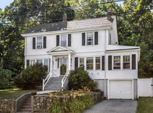 27 Longwood Rd, Reading, MA 01867