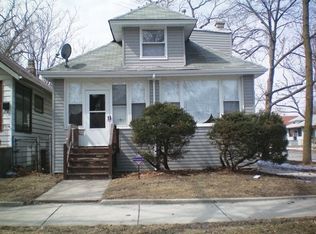 7700 S Oglesby Ave, Chicago, IL 60649