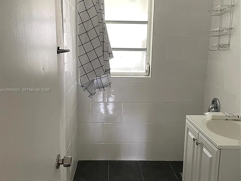 5800 SW 61st St — Photo 11