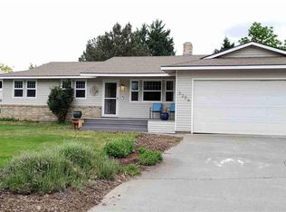 3206 W 24th Ave, Kennewick, WA 99337
