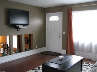 1201 Bryce Ave, Aurora, OH 44202